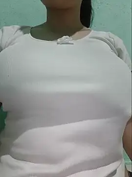 Shiny Babe online show from 06.06.26