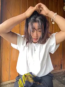 Snapshot of isaaa5 chatting on 09.14.25 isaaa5 online show from 09.14.25