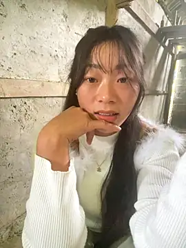 Snapshot of isaaa5 chatting on 10.20.25 isaaa5 online show from 10.20.25