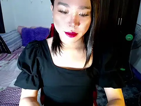 Urassiansweetcummer online show from 09.27.25