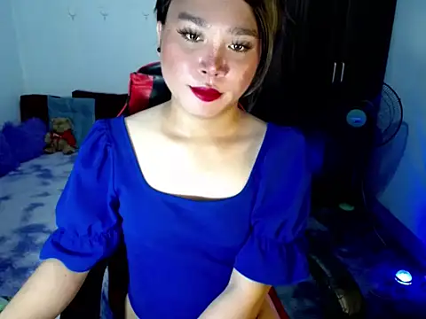 Urassiansweetcummer online show from 04.11.26