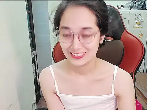 Shulee21 online show from 09.19.25