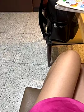 Snapshot of Hamy88 chatting on 10.12.25 Hamy88 online show from 10.12.25