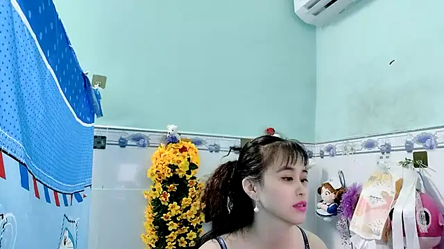 Snapshot of emgaixinhngoan chatting on 09.26.25 emgaixinhngoan online show from 09.26.25