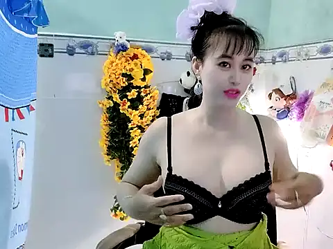 Snapshot of emgaixinhngoan chatting on 10.01.25 emgaixinhngoan online show from 10.01.25