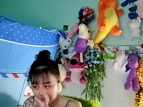 emgaixinhngoan online show from 11.02.25