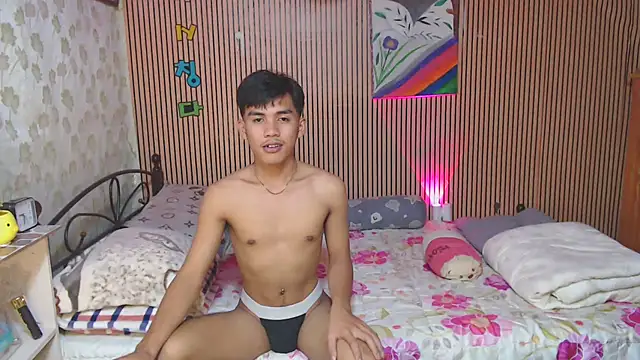 Snapshot of urhot_chany chatting on 10.19.25 urhot chany online show from 10.19.25