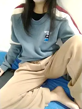 Snapshot of Kembong01 chatting on 03.17.26 Kembong01 online show from 03.17.26