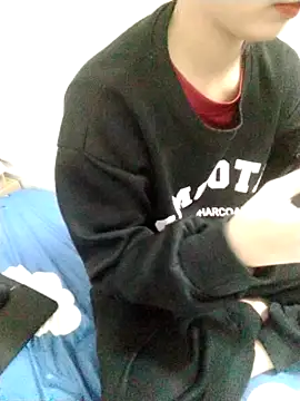 Snapshot of Kembong01 chatting on 03.24.26 Kembong01 online show from 03.24.26