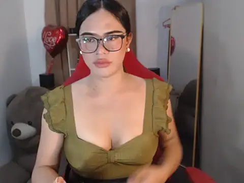 RebeccaTs online show from 04.12.26