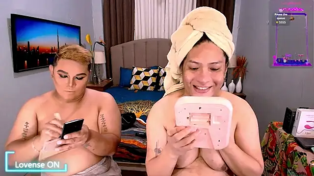 Snapshot of EvaTheMistress chatting on 12.23.25 EvaTheMistress online show from 12.23.25