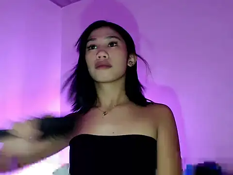 Maxine Sucks online show from 10.15.25