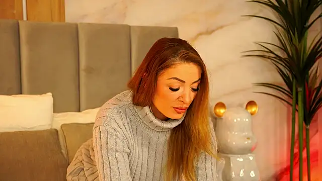 Izabellle02 online show from 12.20.25