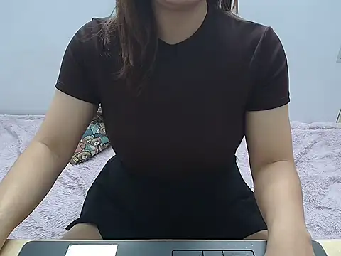 Amiee Showhottie online show from 09.26.25