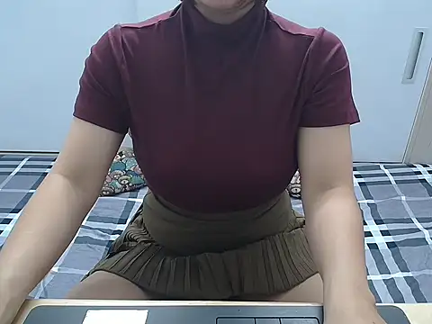 Amiee Showhottie online show from 10.27.25