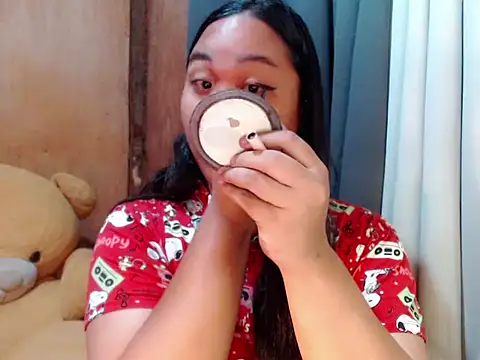  Lylia online show from 11.19.25