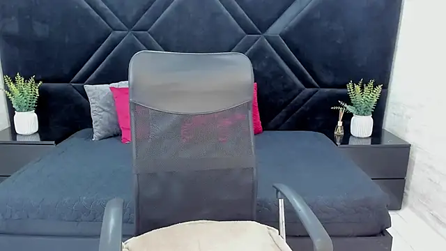 Dantzel  online show from 01.14.26