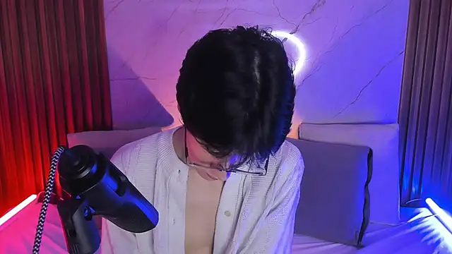 luixdust  online show from 09.26.25