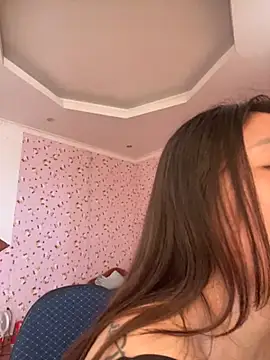 Snapshot of D2sweet chatting on 10.01.25 D2sweet online show from 10.01.25