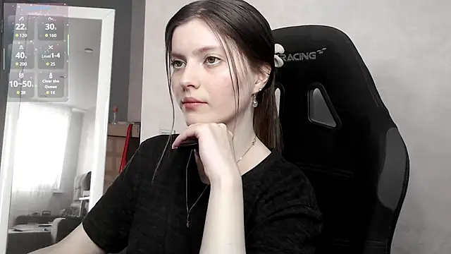 cute elfy  online show from 09.24.25