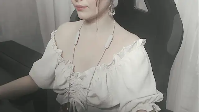 Snapshot of cute_elfy_ chatting on 02.07.26 cute elfy online show from 02.07.26