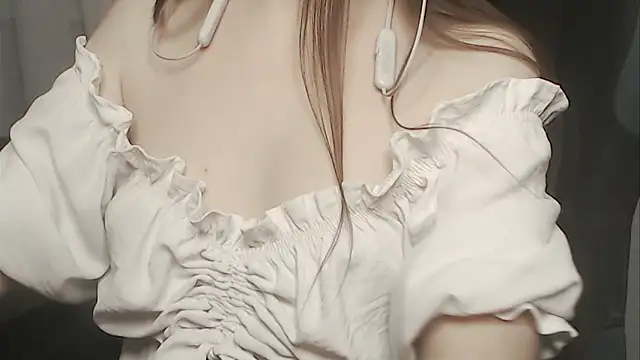 Snapshot of cute_elfy_ chatting on 02.10.26 cute elfy online show from 02.10.26