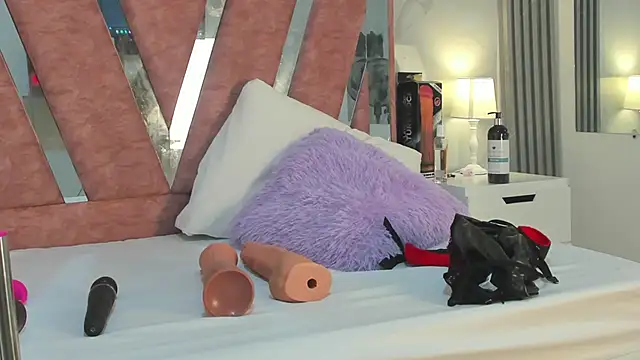 Snapshot of Wonderkloe_ chatting on 03.01.26 Wonderkloe online show from 03.01.26