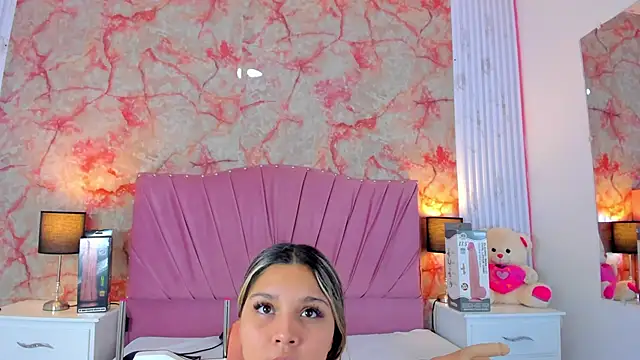 Snapshot of Wonderkloe_ chatting on 03.13.26 Wonderkloe online show from 03.13.26