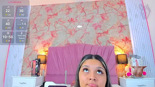 Snapshot of Wonderkloe_ chatting on 03.18.26 Wonderkloe online show from 03.18.26