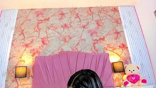 Snapshot of Wonderkloe_ chatting on 03.28.26 Wonderkloe online show from 03.28.26