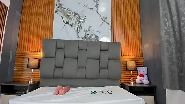 Snapshot of Wonderkloe_ chatting on 04.08.26 Wonderkloe online show from 04.08.26