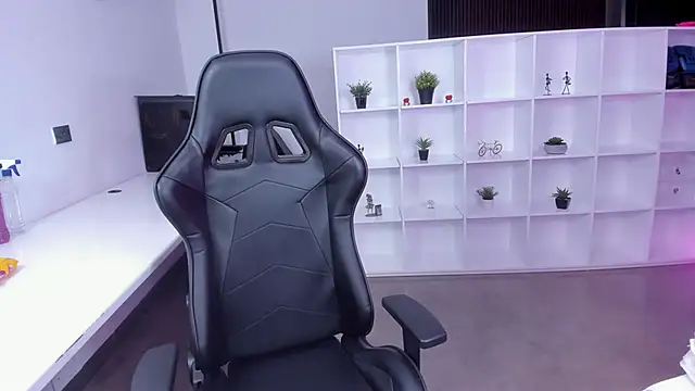 megan bigboobs  online show from 10.29.25