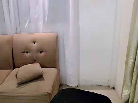 Snapshot of takemeinheaven25 chatting on 09.26.25 takemeinheaven25 online show from 09.26.25