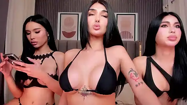 Snapshot of ScarletGreysonn chatting on 09.26.25 ScarletGreysonn online show from 09.26.25