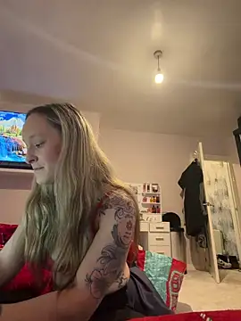 LucyRoseMae online show from 02.02.26