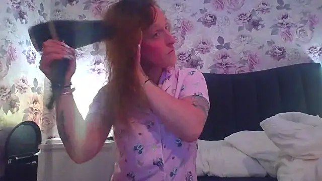 LucyRoseMae online show from 06.18.26