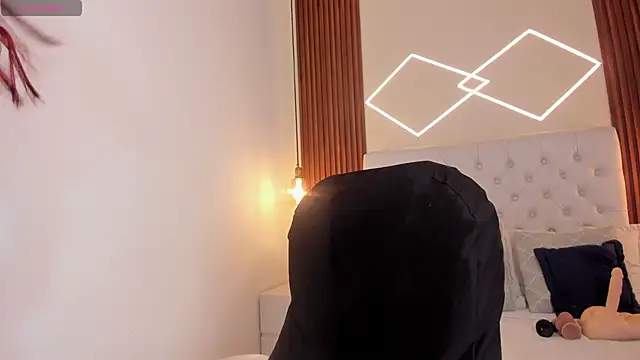 Miiaa jones online show from 04.18.26