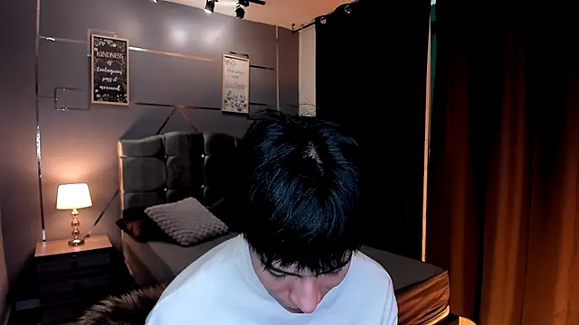 Snapshot of Christopher_77 chatting on 09.20.25 Christopher 77 online show from 09.20.25