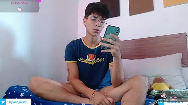 Dylann west online show from 11.28.25