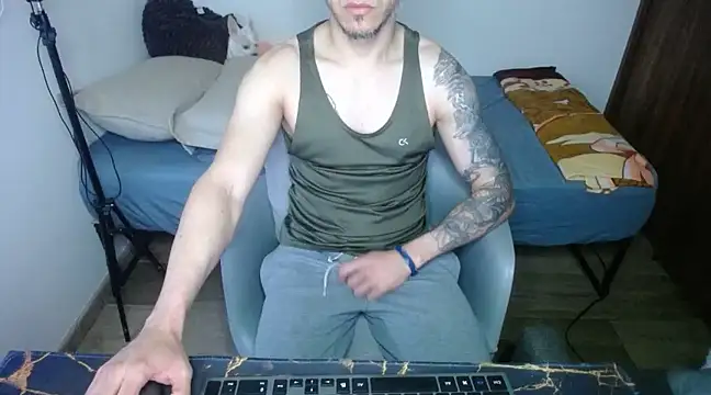 bossking017 online show from 03.12.25