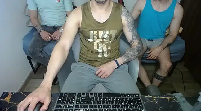 bossking017 online show from 03.13.25