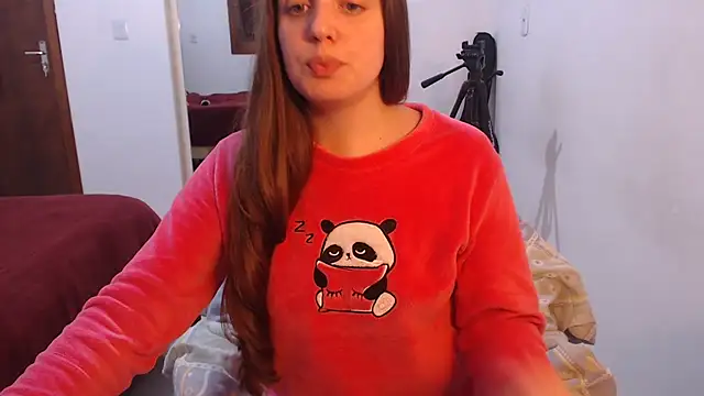 Snapshot of angell_apolo chatting on 10.21.25 angell apolo online show from 10.21.25