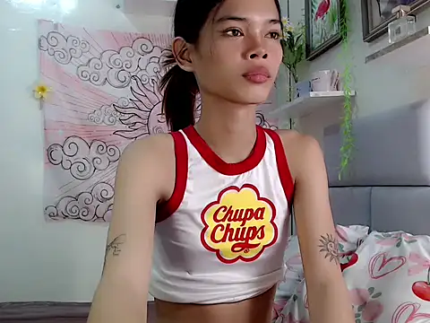 Snapshot of itsmekyrie chatting on 10.17.25 itsmekyrie online show from 10.17.25