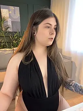 Snapshot of Lovely_Waifu chatting on 05.23.26 Lovely Waifu online show from 05.23.26