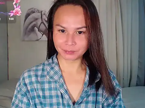 holly bitch online show from 01.12.26