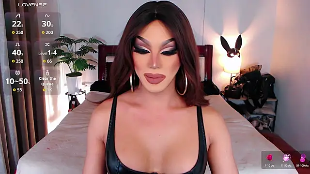 xQueenElektrax online show from 02.23.26