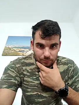 Snapshot of m702d-gr chatting on 10.05.25 m702d-gr online show from 10.05.25