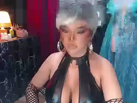 Snapshot of xAuroraRobinsx chatting on 06.16.26 xAuroraRobinsx online show from 06.16.26