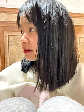 Daisy018 online show from 10.29.25