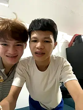 Snapshot of crazyasiantwink chatting on 10.18.25 crazyasiantwink online show from 10.18.25